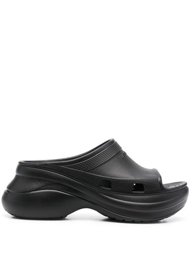 Кецове и обувки Balenciaga Crocs x Pool Slide Sandals Black W Черно | 677389W1S8E1000, 0