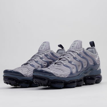 Кецове и обувки Nike Air Vapormax Plus Сиво | 924453-019, 0