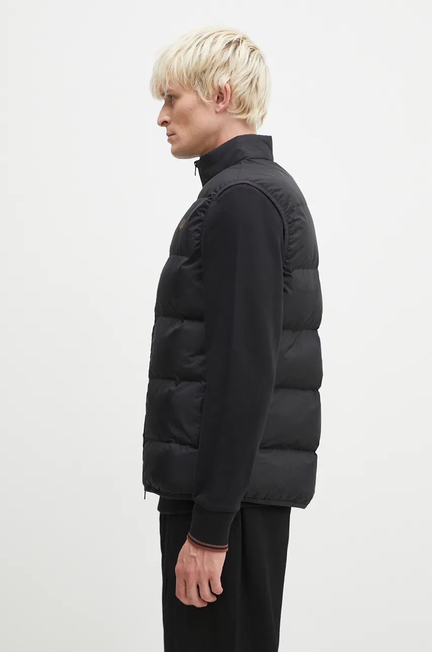 Жилетка Fred Perry Insulated Gilet Vest Черно | J8522.102, 1