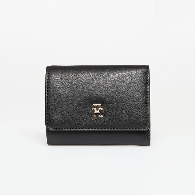 Портфейл Tommy Hilfiger Wallet TH Monogram Flap Trifold Wallet Black Universal Черно | AW0AW17737 BDS