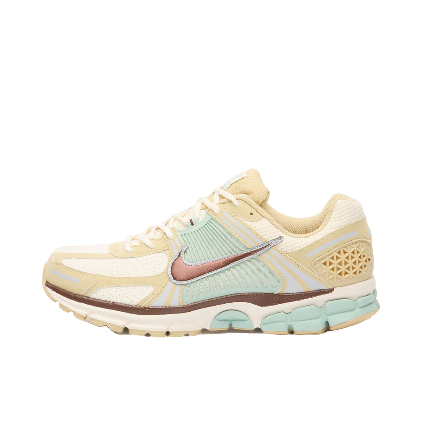 Кецове и обувки Nike Zoom Vomero 5 UK 6 Бежово | IB2987-700