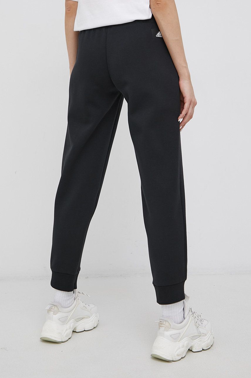 Спортни панталони adidas Performance Sportswear Future Icons Track Pant Черно | H67035, 1