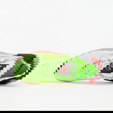 Кецове и обувки adidas Originals NMD_R1.V2 Зелено | FY5920, 2