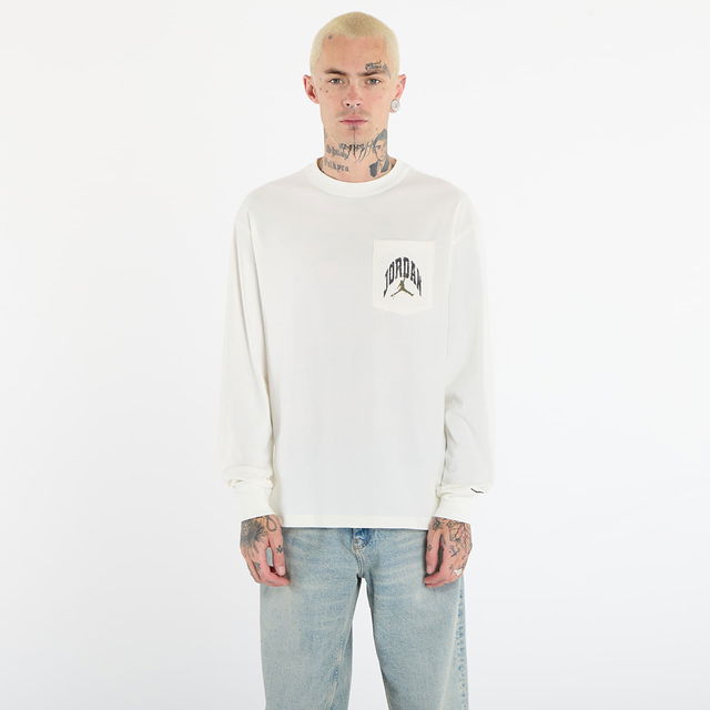 Brooklyn Realtree Long-Sleeve Pocket Crew Neck