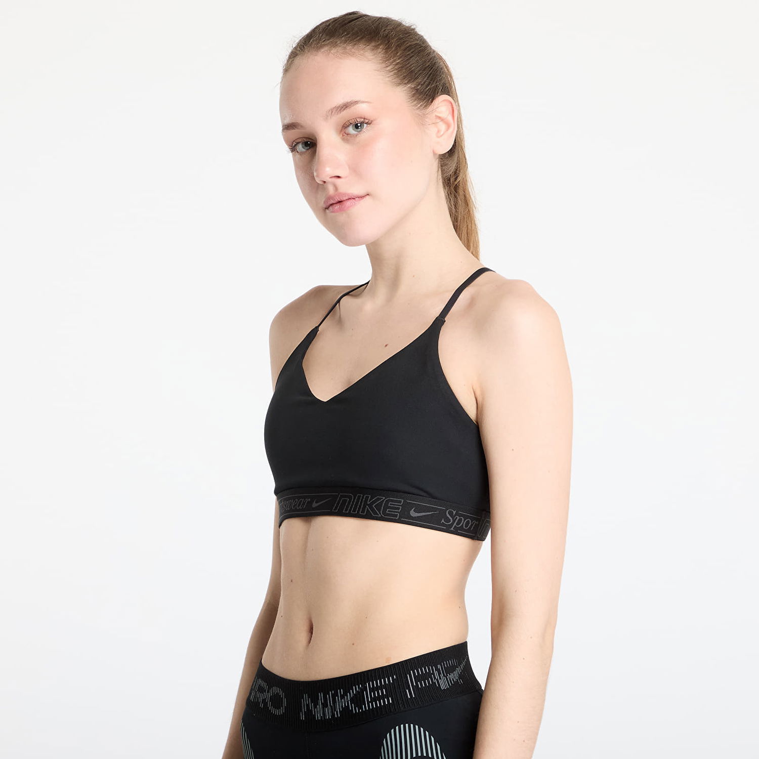 Сутиен Nike Indy Light-Support Padded Adjustable Sports Bra Черно | HV6953-010, 1
