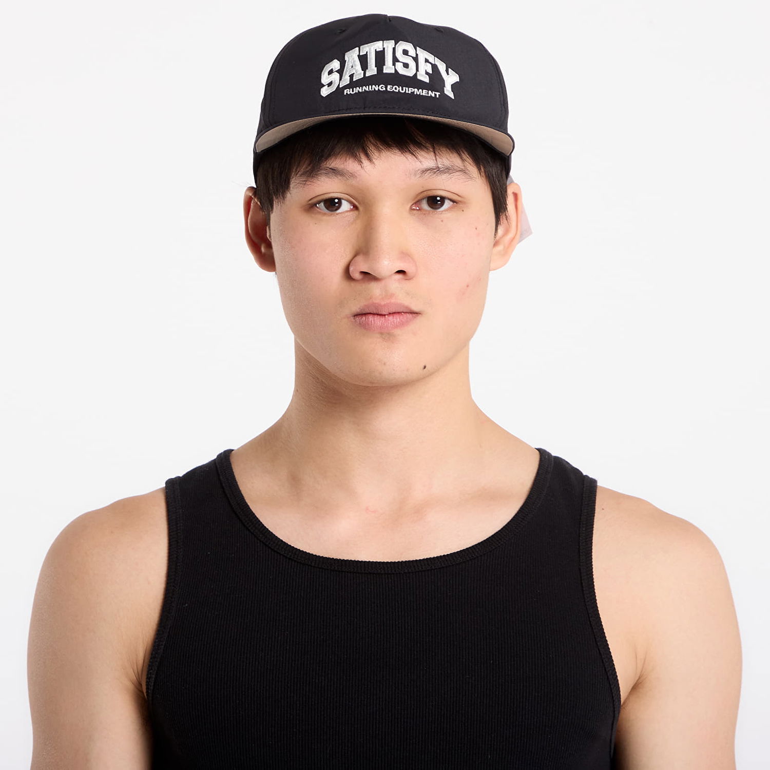 Шапка с козирка Satisfy FliteSilk 5 Panel Pinch Cap Черно | 31015-BK-SAC, 0