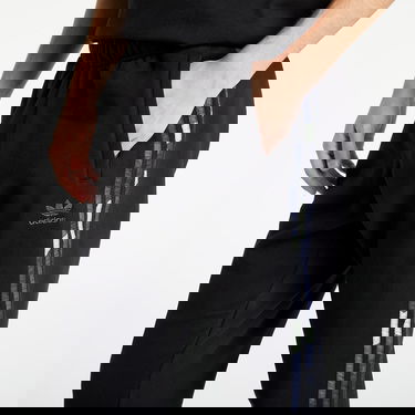 Спортни панталони adidas Originals Camo Pants Черно | HF4878, 1