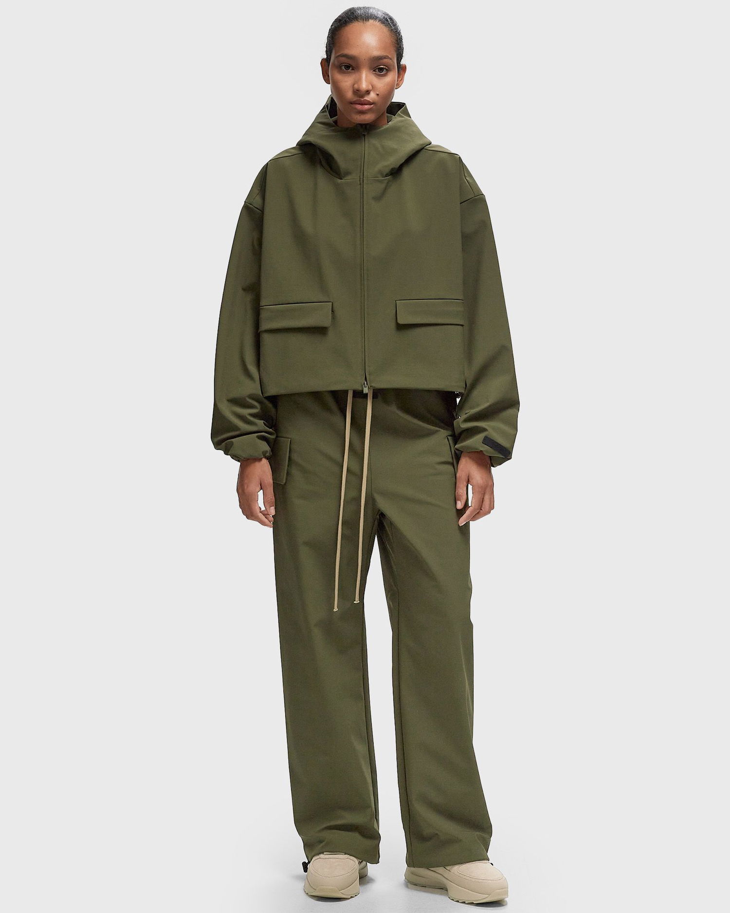 Ветровка Fear of God Essentials Bonded Nylon Hooded Anorak Windbreaker Зелено | 202BT245275FW-076, 1