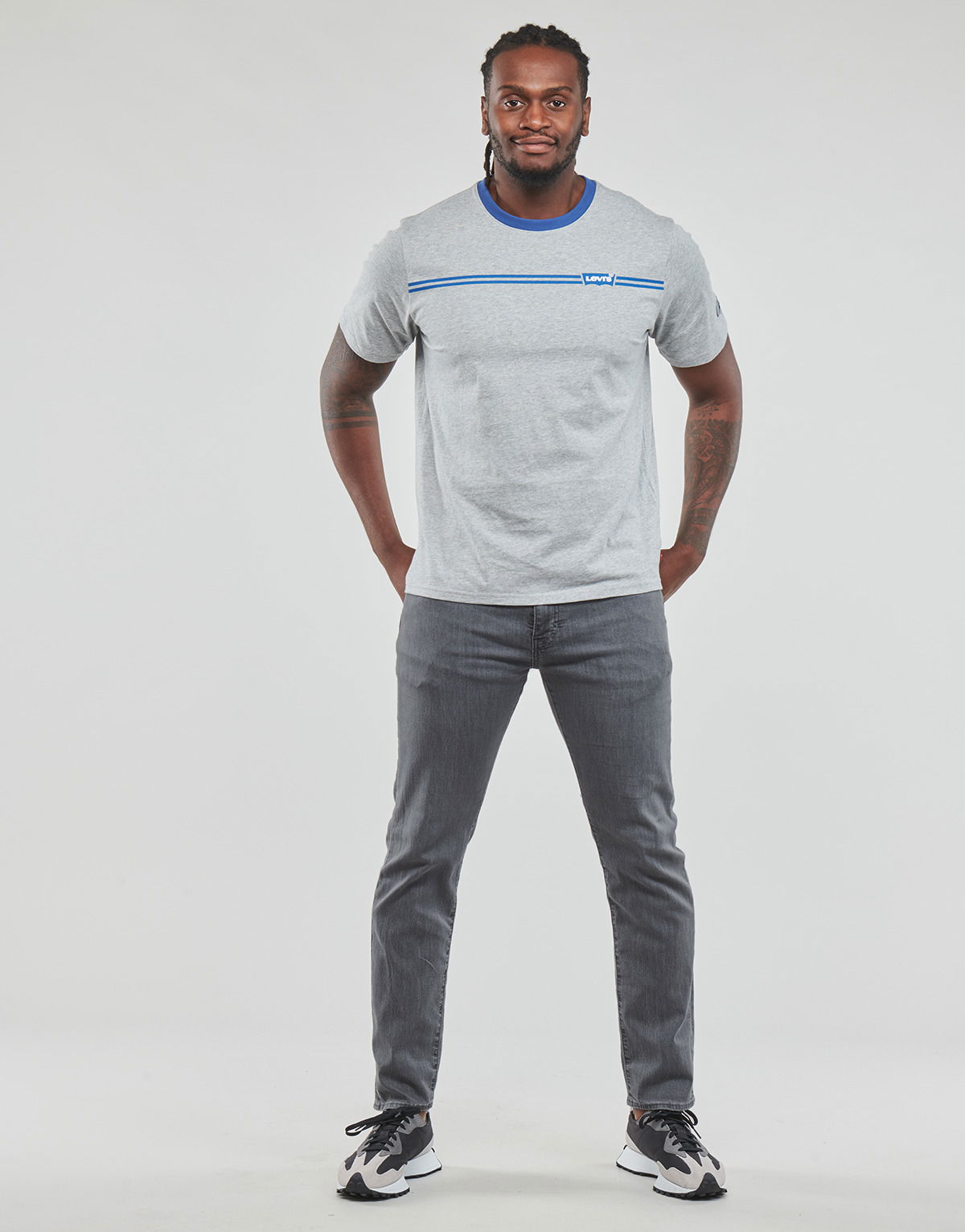 Панталони и дънки Levi's Tapered jeans Levis 502 TAPER Сиво | 29507-1335, 1