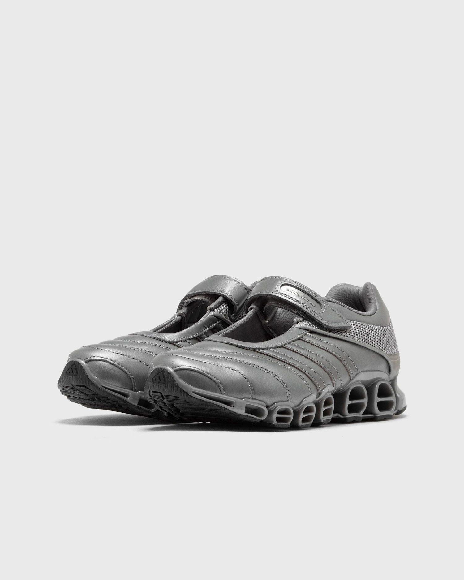Кецове и обувки adidas Originals TAQWA x Megaride Mary-Jane "Iron Metal" Металик | IH8566, 1