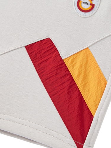 Къси панталони Puma Galatasaray Istanbul Training Shorts with Zipper Pockets and Geometric Panels Бяло | e251114-302, 2