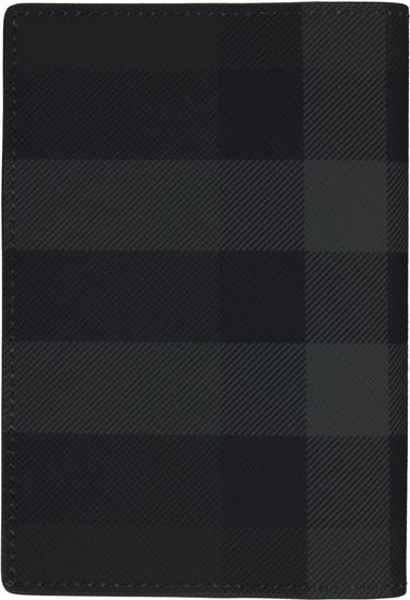 Портфейл Burberry Burberry Check Passport Holder Черно | 8073278, 1