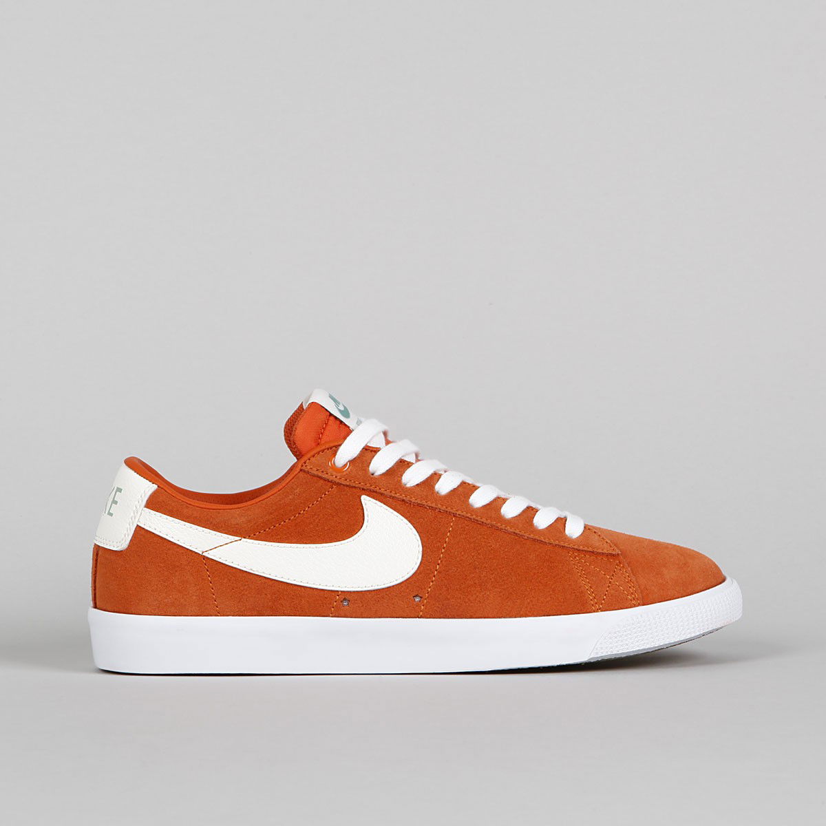 Кецове и обувки Nike SB Blazer Low GT Оранжево
 | 704939-801, 0