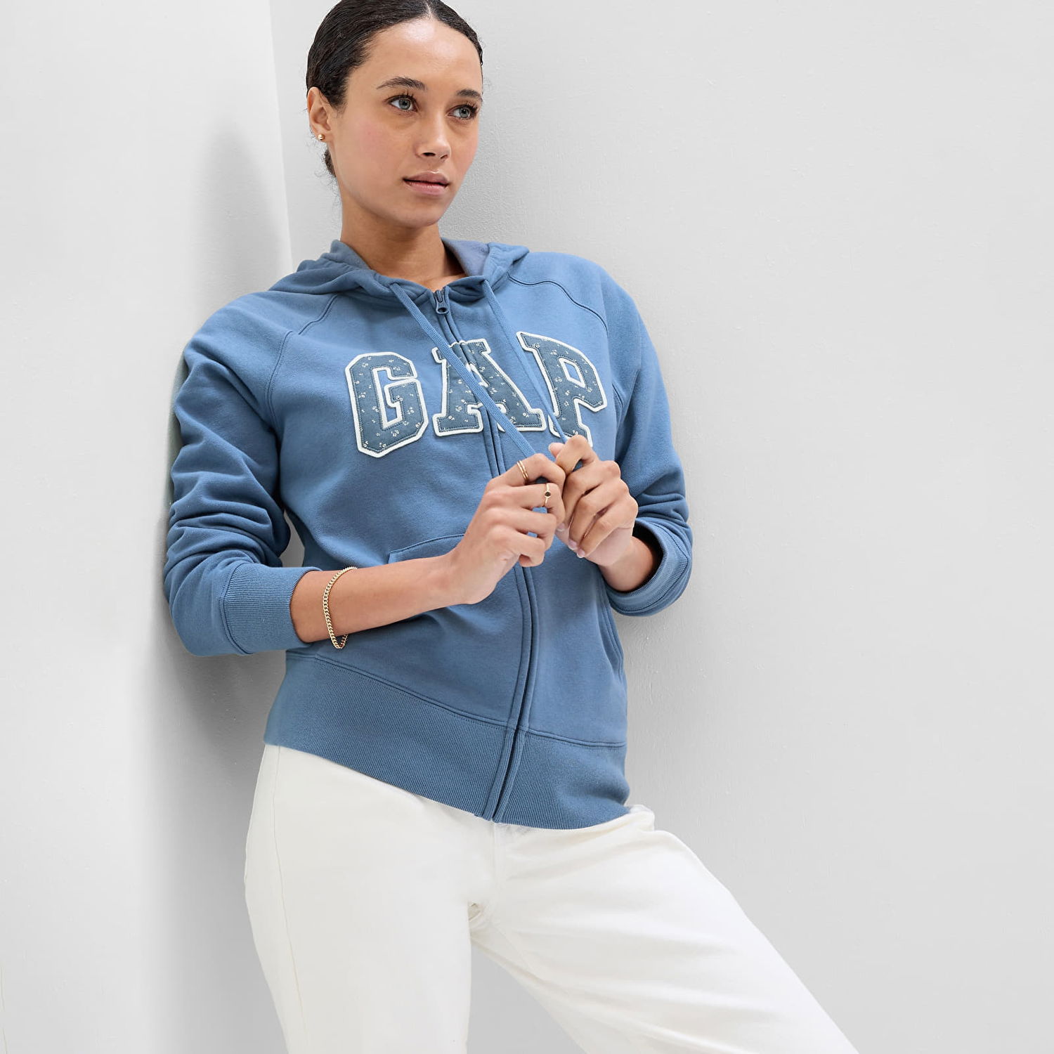 Суитчър GAP Logo Fullzip Hoodie Bainbridge Blue Flora Синьо | 794962-00, 0