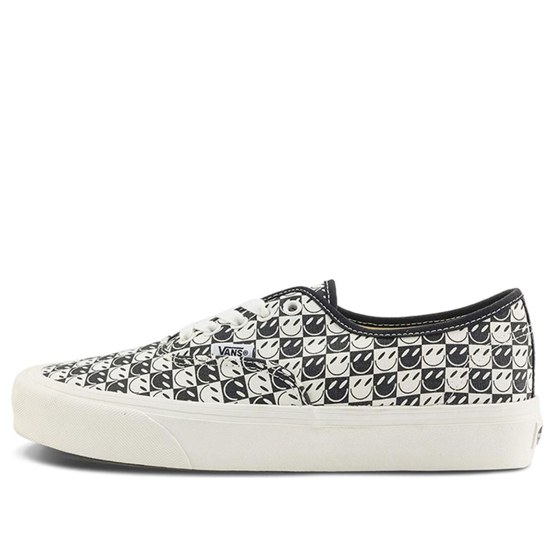 Кецове и обувки Vans Classic Checkerboard Slip-On Черно | VN000BVWKIG, 0
