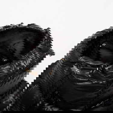 Раница GUESS Nylon Padded Flap Backpack with Gold Hardware Черно | V5BZ13WF820-JBLK, 3