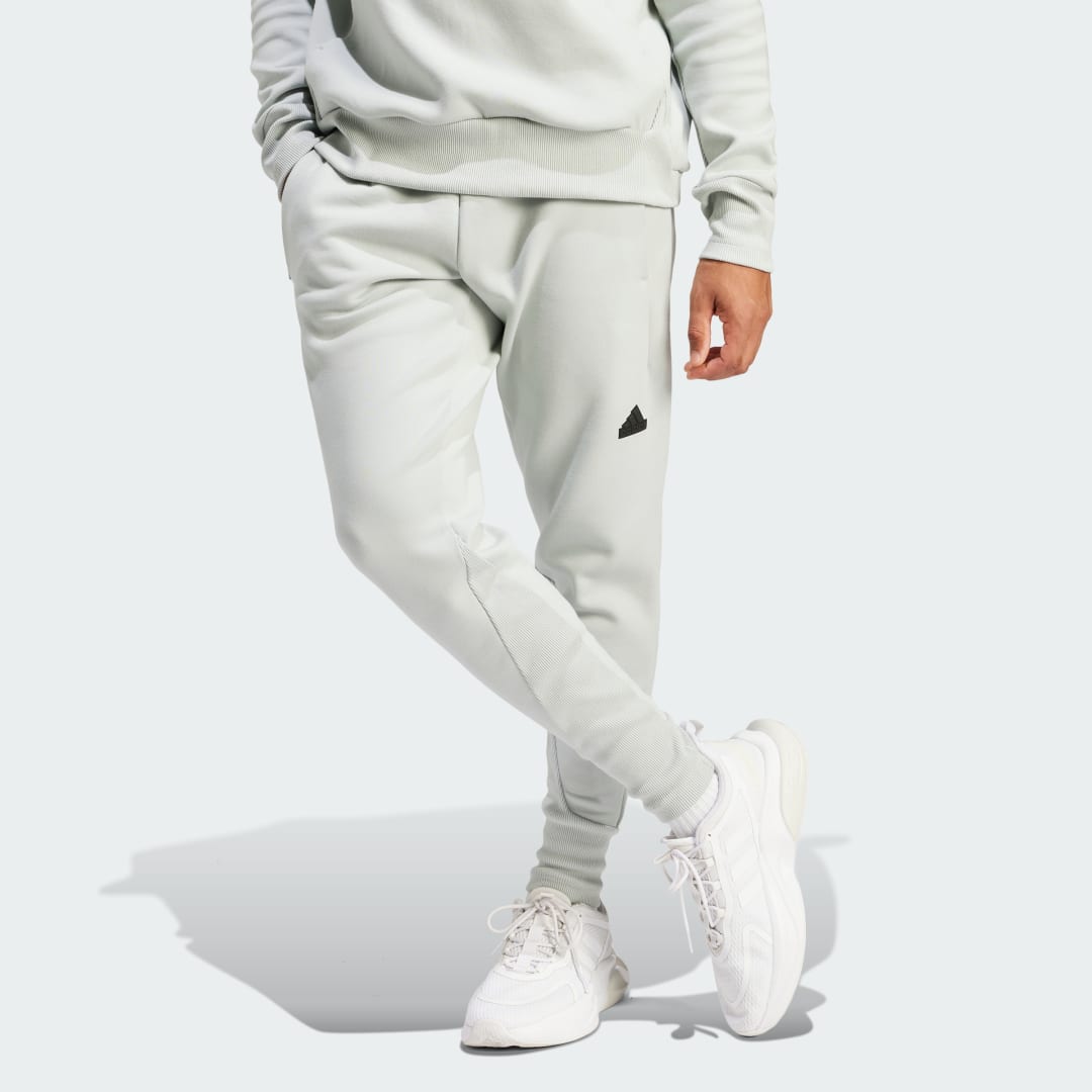 Спортни панталони adidas Performance Sportswear Z.N.E. Premium Сиво | IN5107, 1