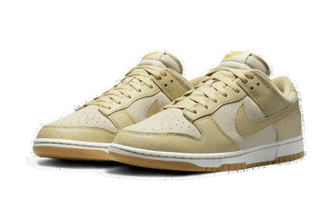 Кецове и обувки Nike Dunk Low "Khaki Suede Gum" Бежово | DZ4513-200, 2
