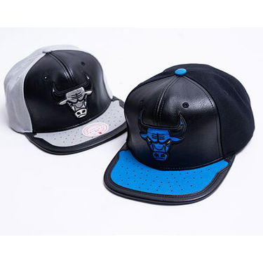 Шапка с козирка Mitchell & Ness Mitchell & Ness Day One Snapback Chicago Bulls Hat Черно | 6HSSMM19224-CBUBKRY, 2