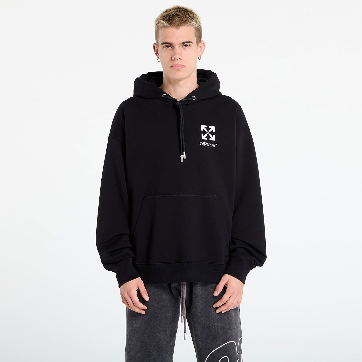 Суитчър Off-White Off-White Small Arrow Skate Hoodie Черно | OMBB085F25FLE0151001, 0