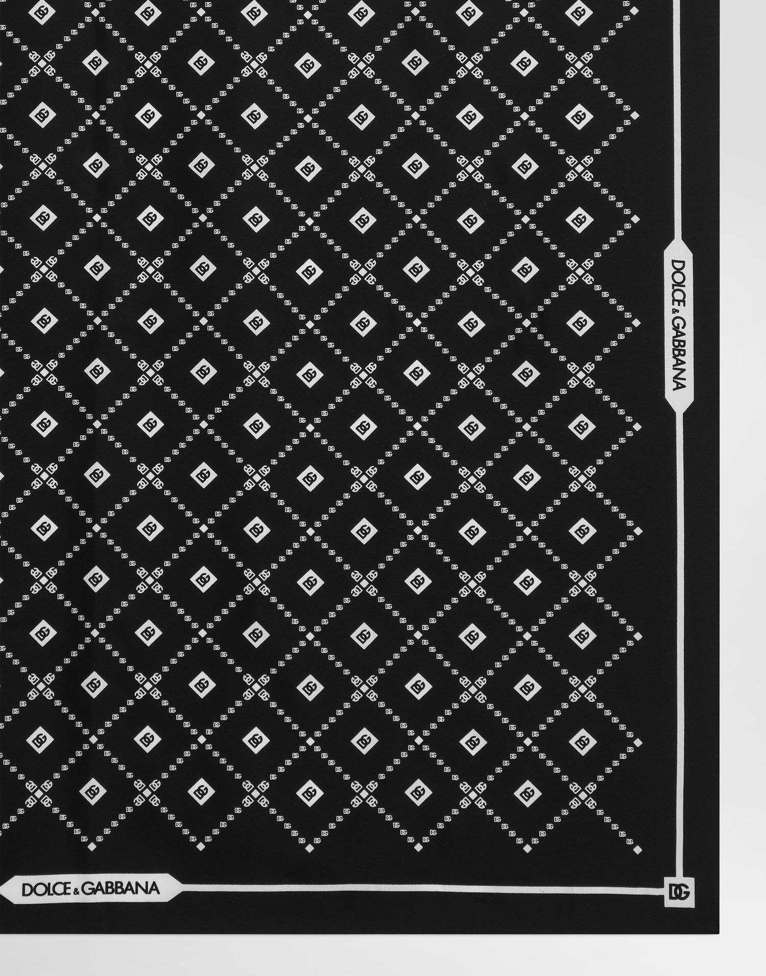Шал Dolce & Gabbana Dolce & Gabbana Silk Twill Scarf with Micro-Logo Print Черно | GQ348EG0WUUHH8TA, 1