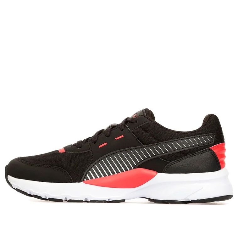 Кецове и обувки Puma Future Runner Черно | 372611-07