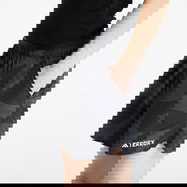 Къси панталони adidas Performance Terrex Multi Printed Light Shorts Черно | JE9415, 1