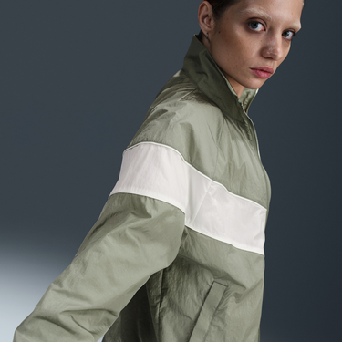 Ветровка Nike Windrunner UV Loose Woven Full-Zip Jacket Зелено | FV6304-320, 1