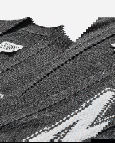 Пуловер Maison Margiela Two-in-One Knit V-Neck Cardigan with Varsity Letter M Сиво | SH0HP0012 855M, 3