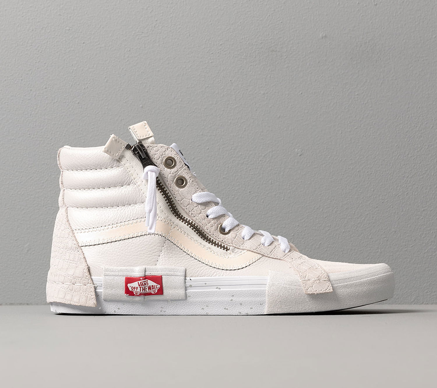 Кецове и обувки Vans SK8-Hi Reissue CAP Бяло | VN0A3WM1TUT1, 0