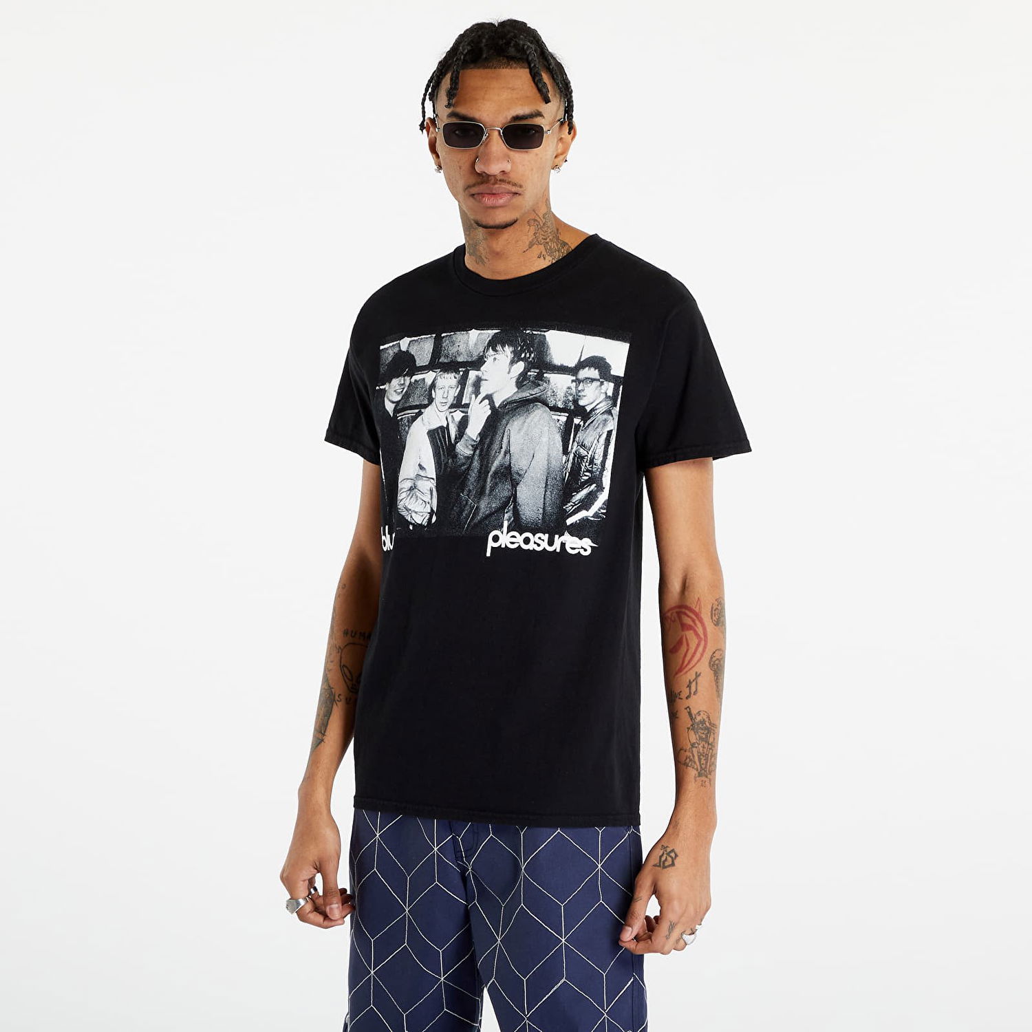 Тениска Pleasures Movin' On T-Shirt Черно | P23SP032 BLACK, 1