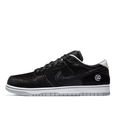 Кецове и обувки Nike SB x Dunk Low SB "BE@RBRICK" Черно | CZ5127-001, 1