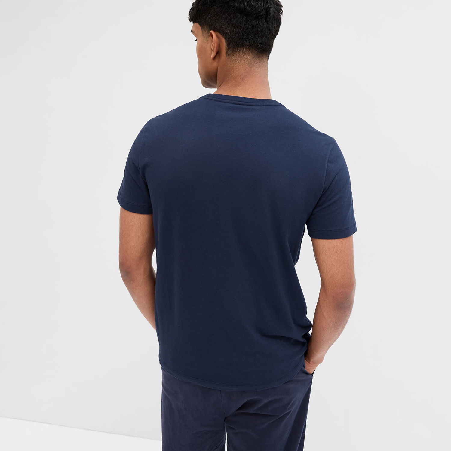 Тениска GAP Micro Logo Crew Neck Tee Tapestry Navy Тъмно синьо | 753766-03, 1