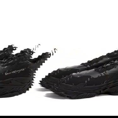 Кецове и обувки Balenciaga Triple S Sneaker Черно | 536737-W2FA2-1081, 1