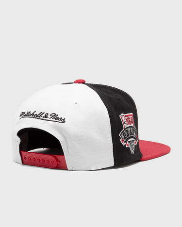 Шапка с козирка Mitchell & Ness NBA CORE I SNAPBACK CHICAGO BULLS Бяло | HHSS6742-CBUYYPPPWHRD, 1