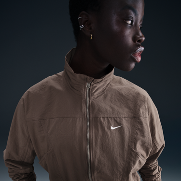 Комбинезон Nike Nike Sportswear Everything Wovens Repel Loose Fit UV Protection Jacket Кафяво | HJ0999-233, 1