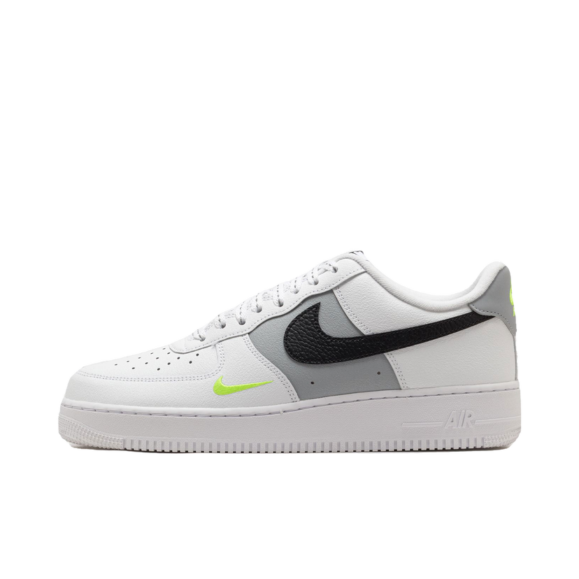 Кецове и обувки Nike Air Force 1 '07 Бяло | FQ2204-100