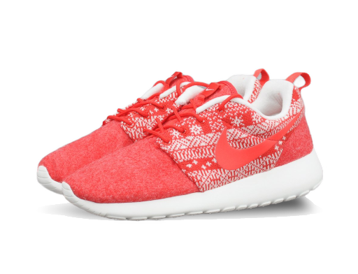 Кецове и обувки Nike WMNS Roshe One Winter Червено | 685286-661