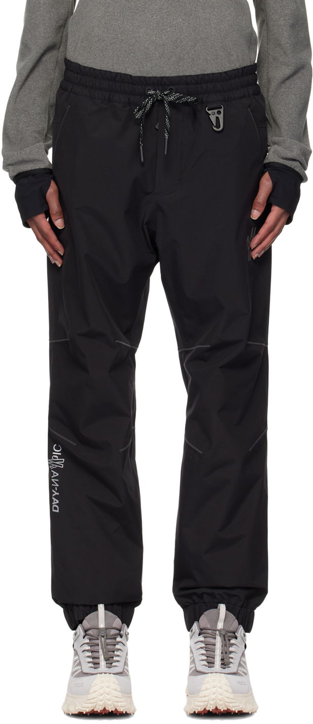 Панталони Moncler Grenoble Windproof Padded Trousers Черно | J20972A00005549SU, 0