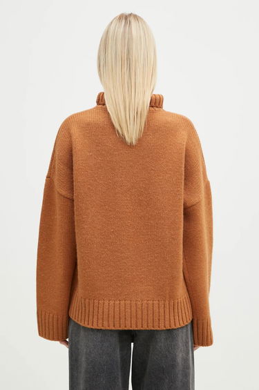 Пуловер JW Anderson JW Anderson Leather Patch Pocket Turtleneck Jumper Кафяво | KW1292.YN0367.619, 2