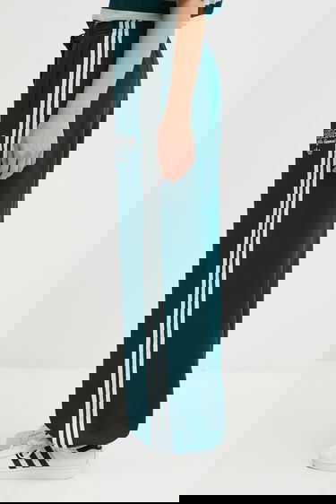 Спортни панталони adidas Originals Originals Gfx Sweatpants Зелено | KF2314, 0