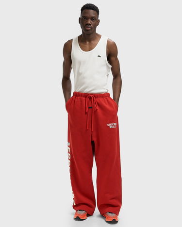Спортни панталони Fear of God Essentials NBA Chicago Bulls Lounge Fit Sweatpant Червено | 130NB258406F, 2