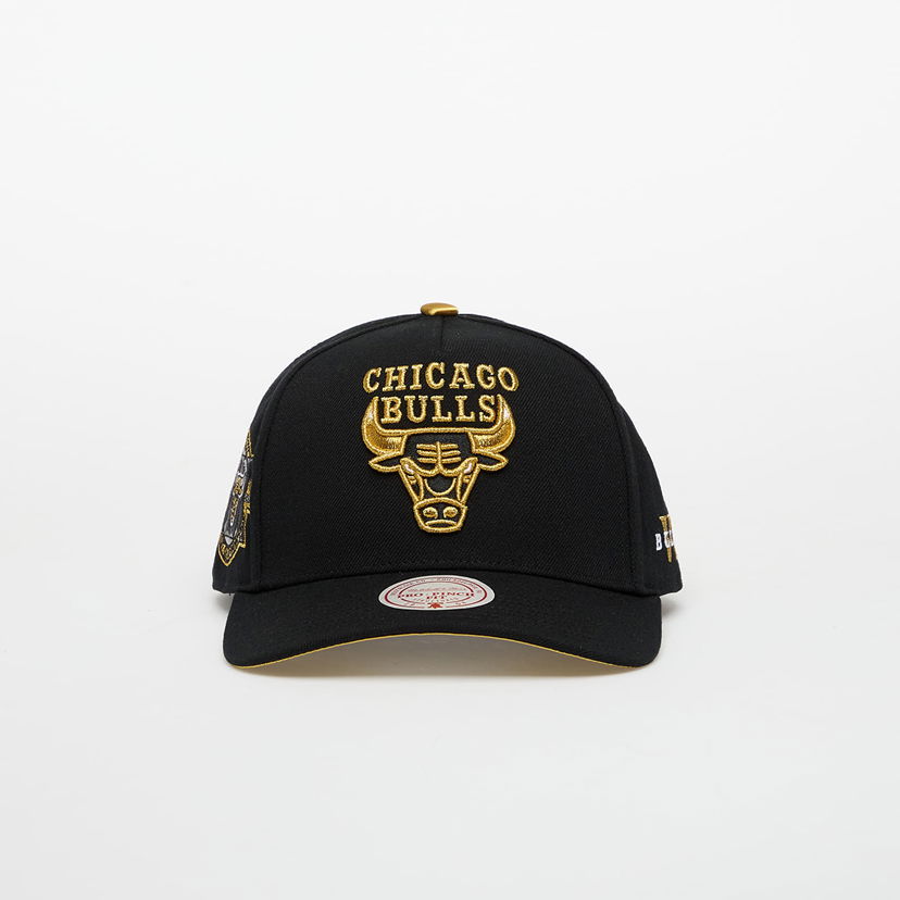 Шапка с козирка Mitchell & Ness NBA Bulls Core Vi Pro Snapback Cap Черно | HP12127-CBUBKGD