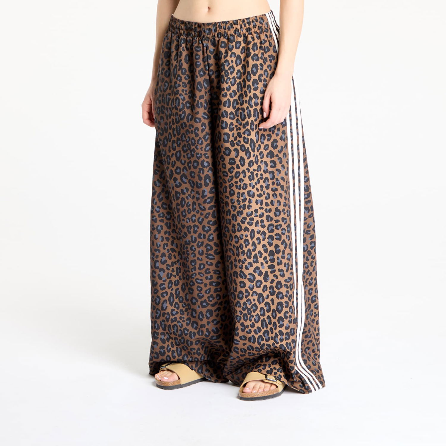 Спортни панталони adidas Originals adidas Firebird Leopard Oversized Track Pants Кафяво | JW7302, 0