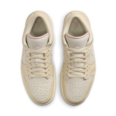 Кецове и обувки Jordan AIR JORDAN 1 LOW SE W Бежово | FQ1925-100, 2