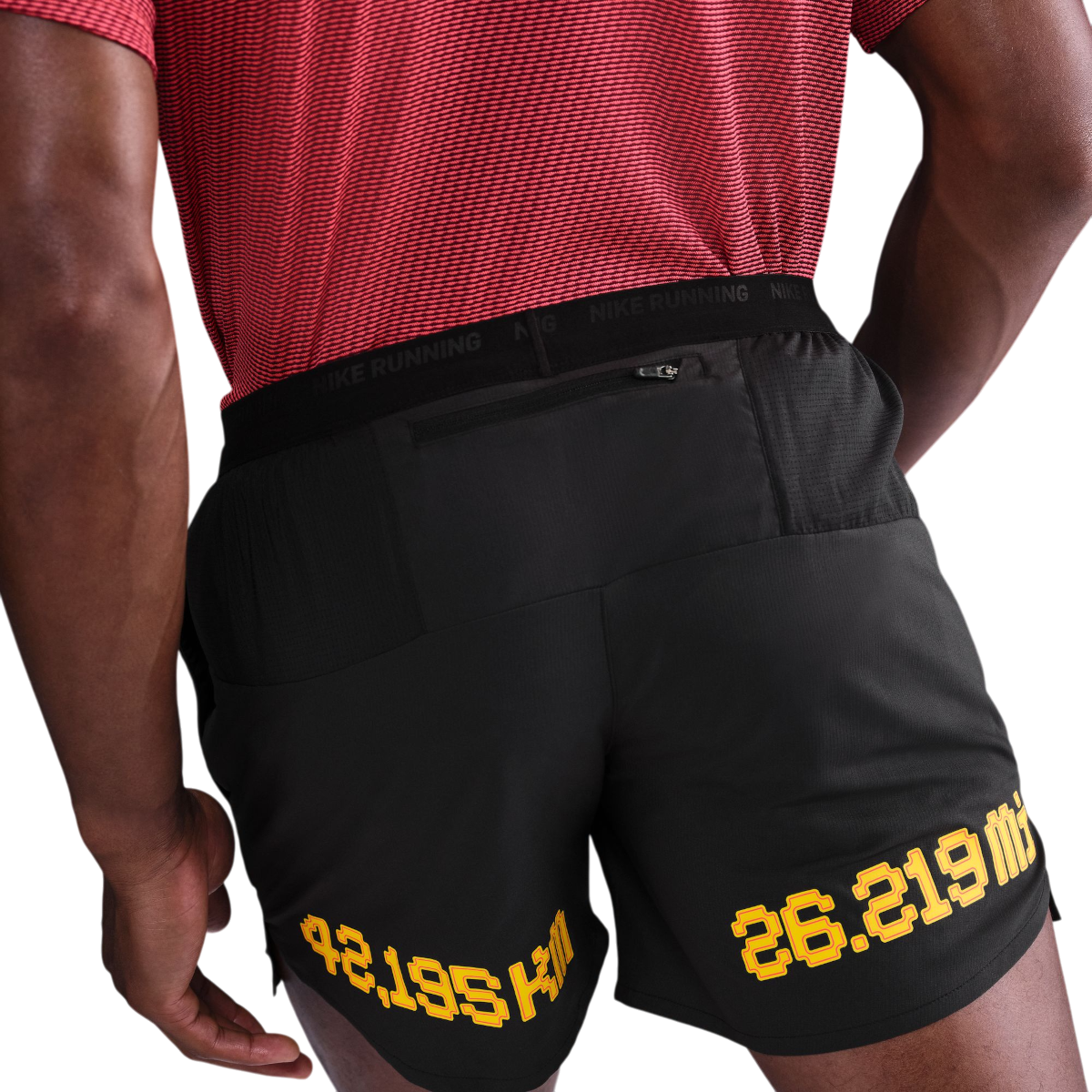 Къси панталони Nike Stride Berlin Marathon 5" Running Shorts Черно | ih4070-010, 1