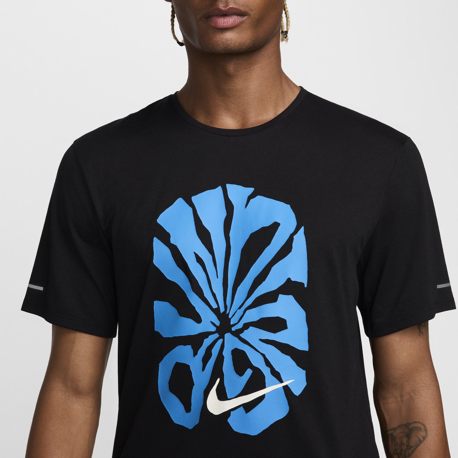 Тениска Nike Dri-FIT Rise 365 Run Energy Черно | FZ1080-010, 1