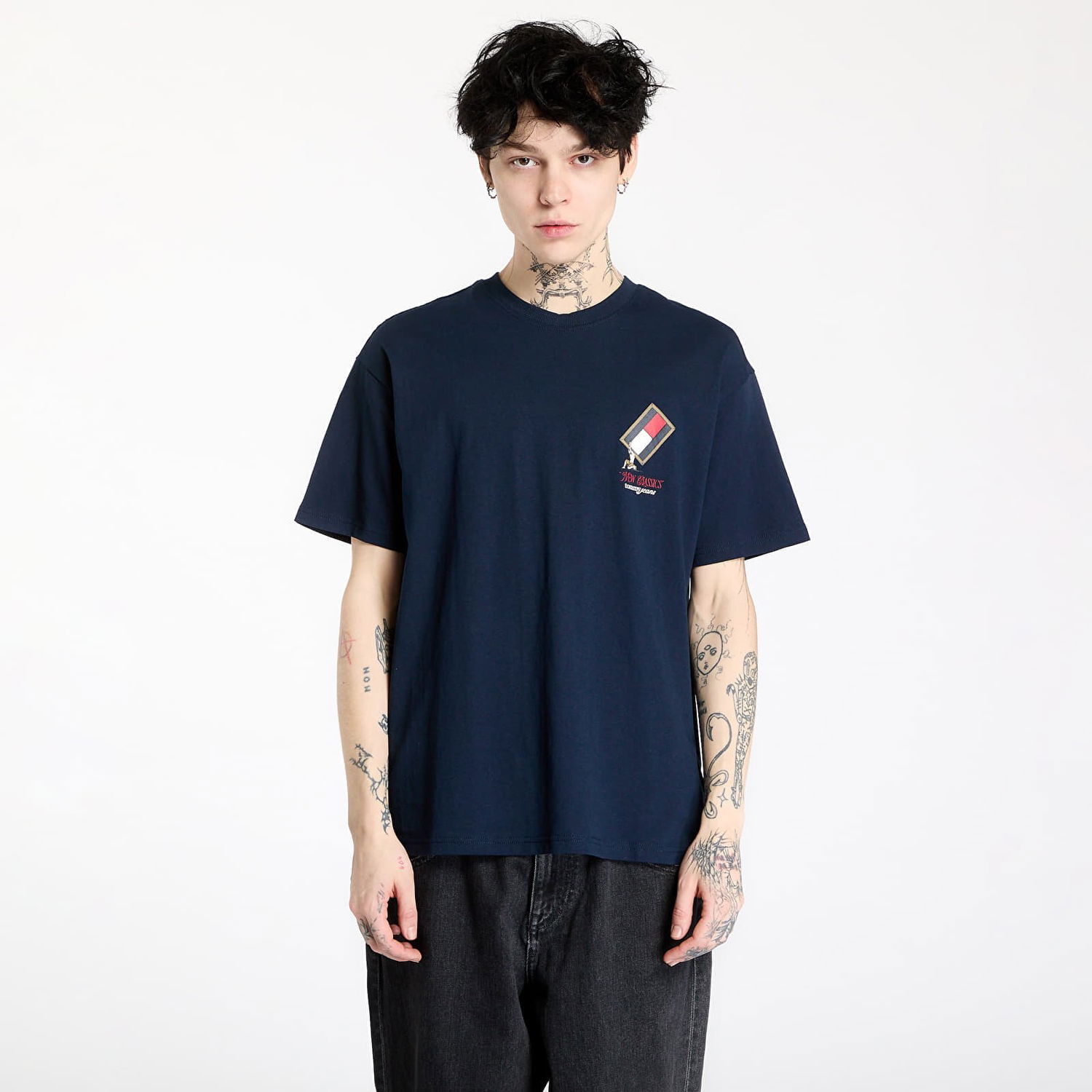 Тениска Tommy Hilfiger Tommy Jeans Relaxed Novelty Graphic T-Shirt Тъмно синьо | DM0DM20351 C1G, 0