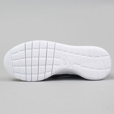 Кецове и обувки Nike Roshe One Flight Weight Черно | 705485-008, 4