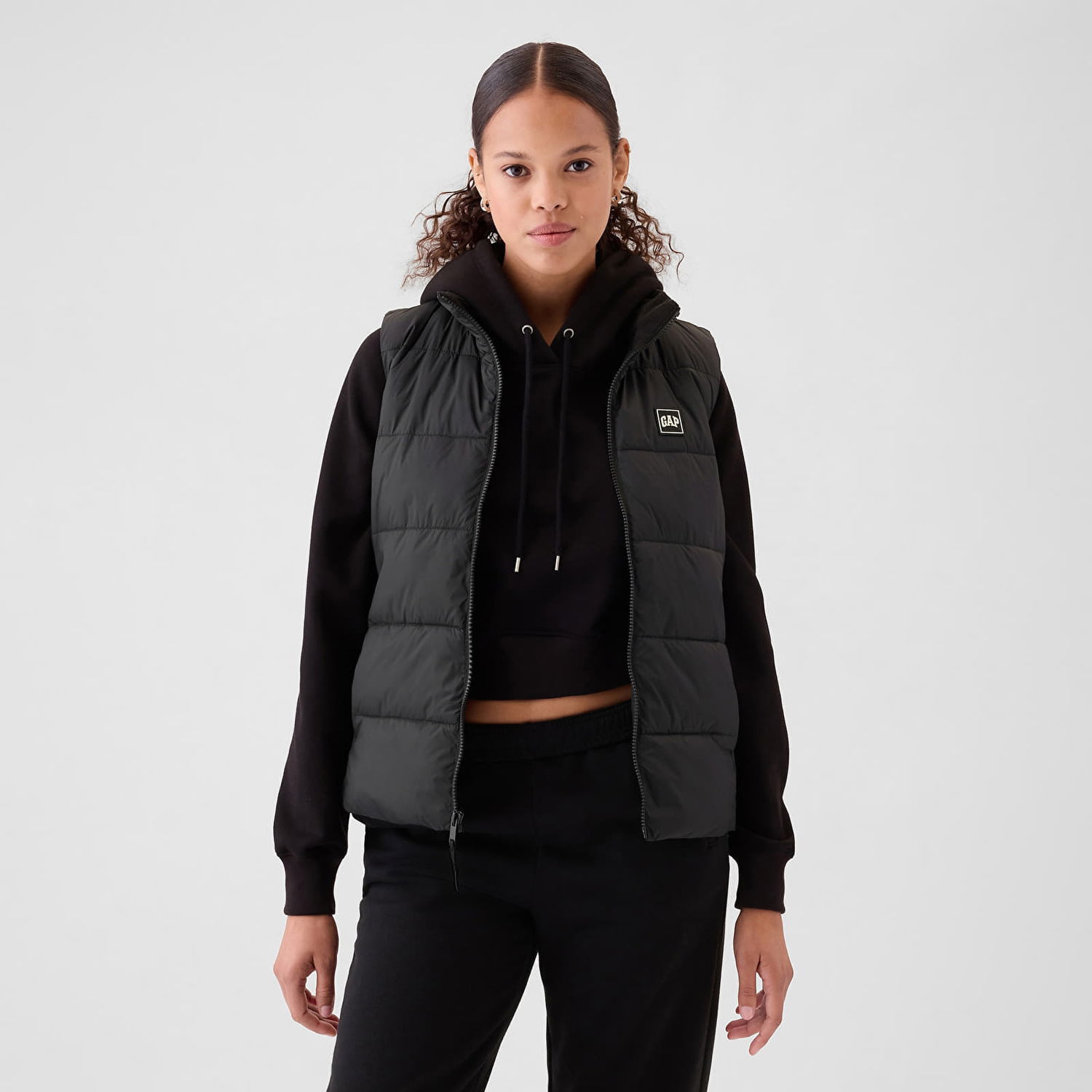 Жилетка GAP Logo Puffer Vest Black XS Черно | 498413-03, 0